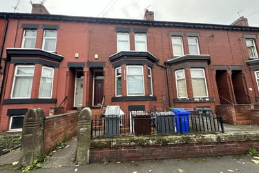 6 bed flat, Upper Kent Road, Longsight, Manchester, M145DH - Image 1